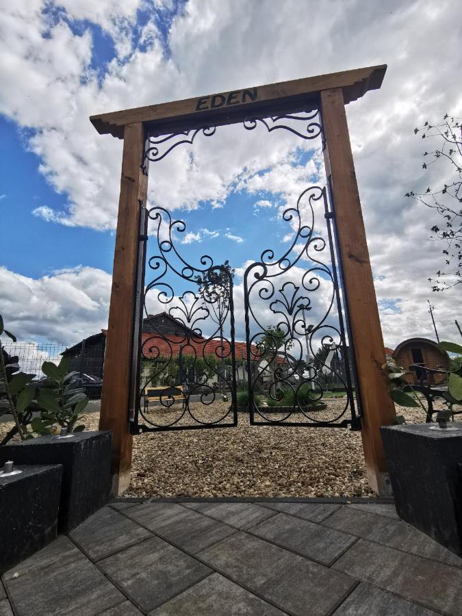 Podkowa Modliszow Villa ภายนอก รูปภาพ