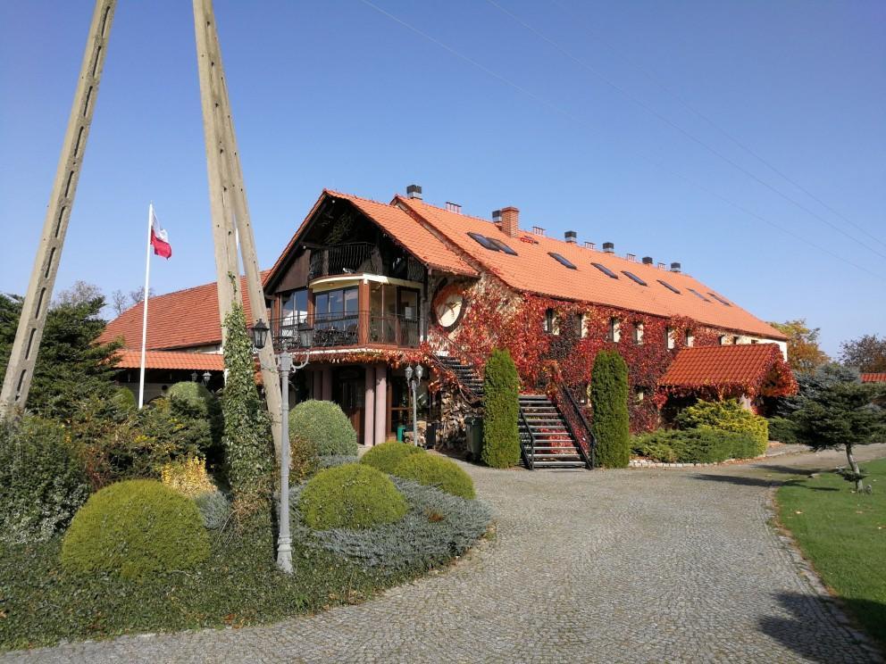 Podkowa Modliszow Villa ภายนอก รูปภาพ