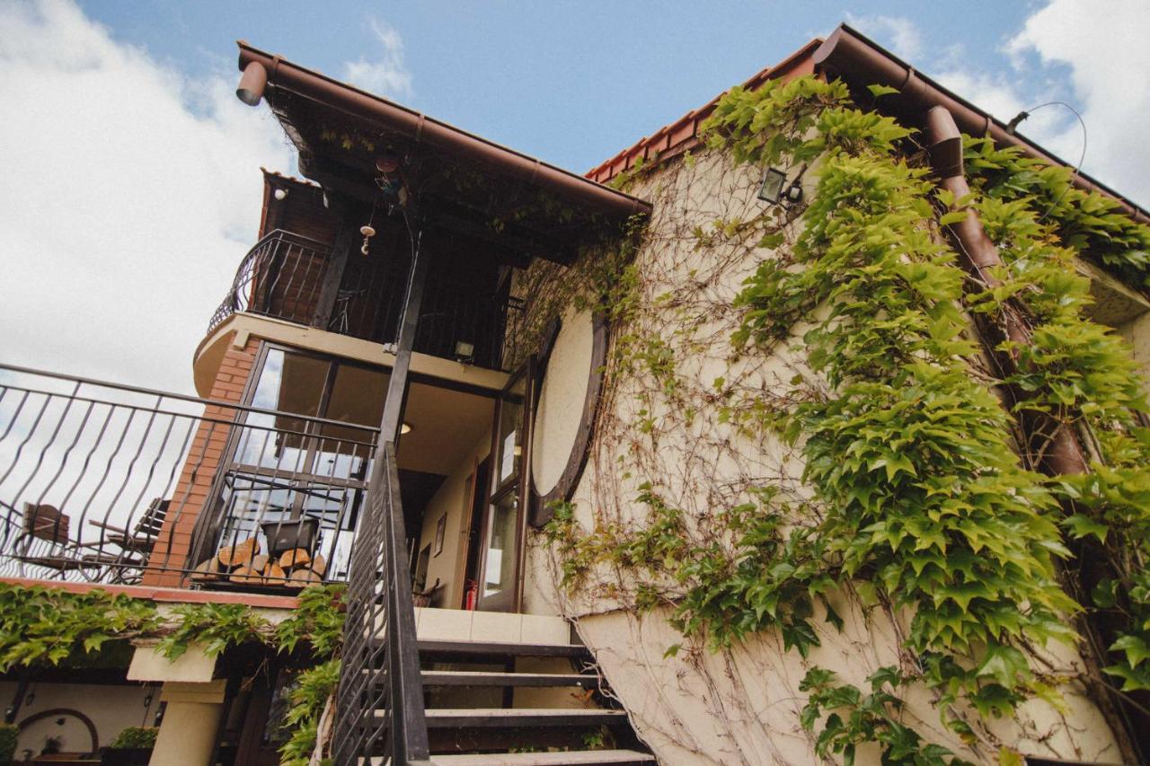 Podkowa Modliszow Villa ภายนอก รูปภาพ