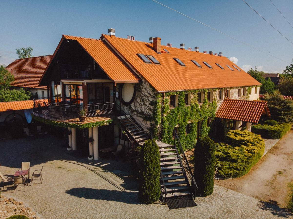 Podkowa Modliszow Villa ภายนอก รูปภาพ