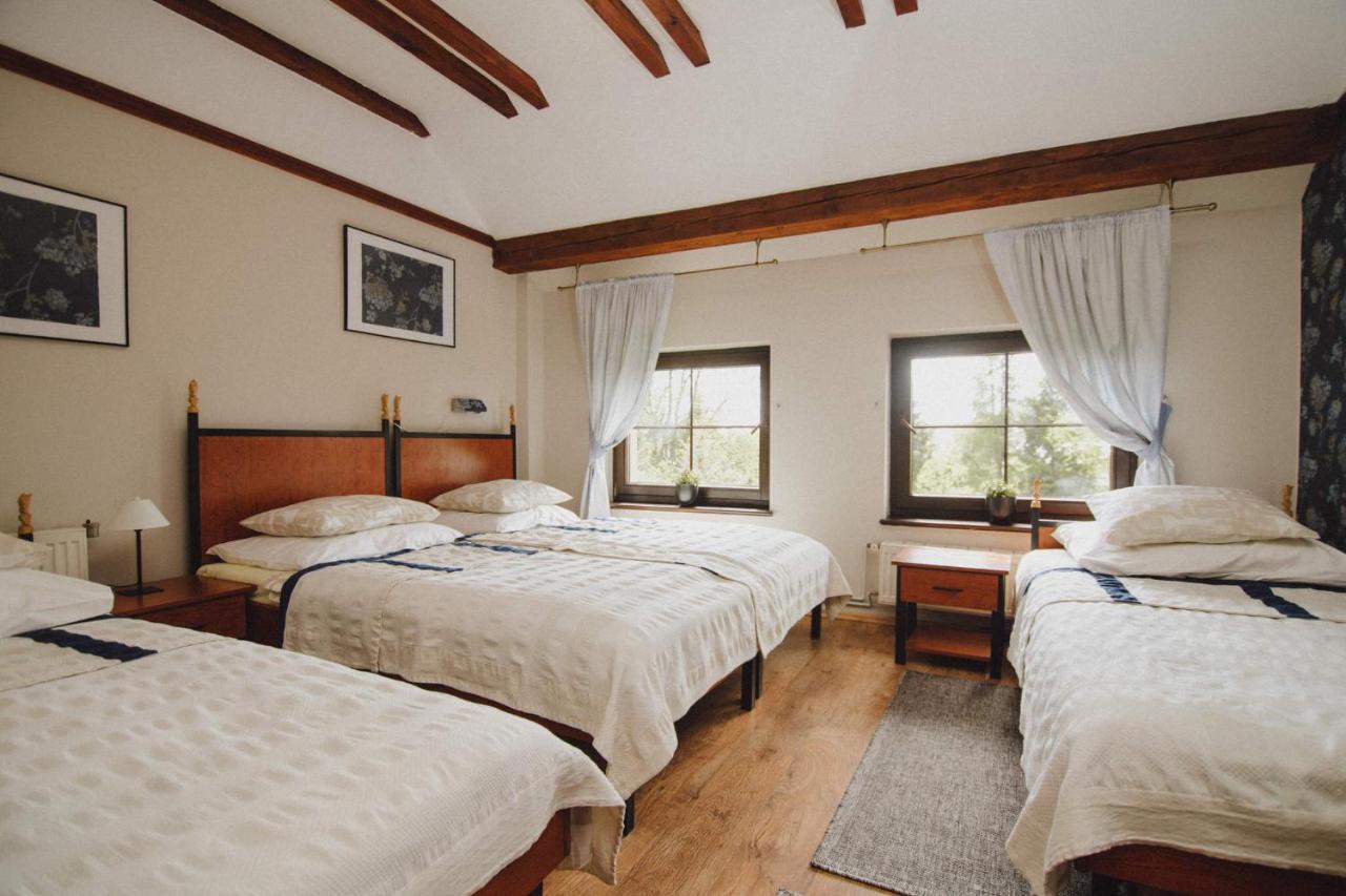 Podkowa Modliszow Villa ภายนอก รูปภาพ