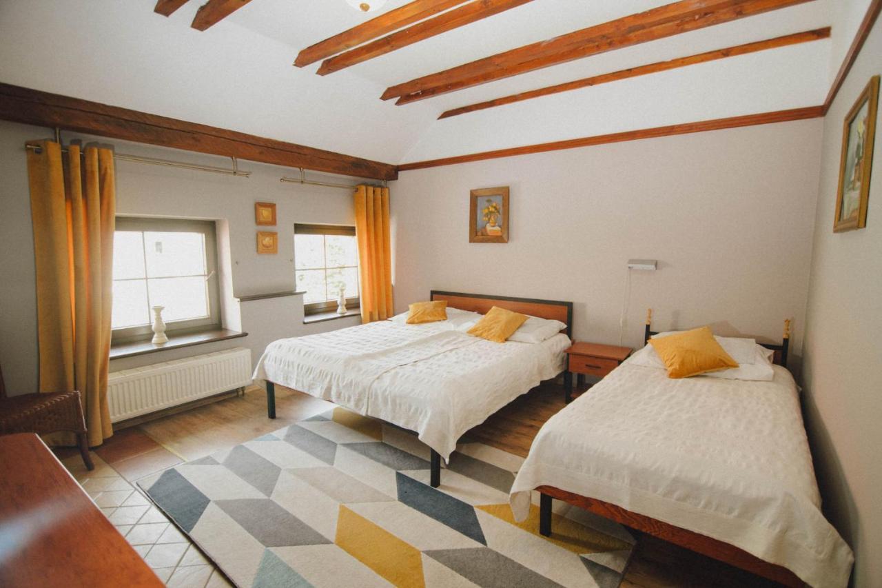 Podkowa Modliszow Villa ภายนอก รูปภาพ