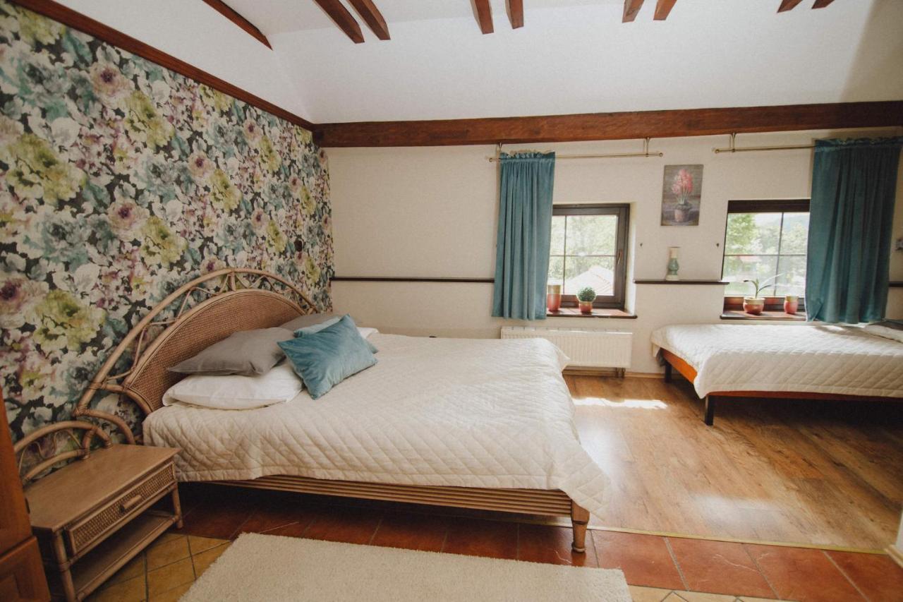 Podkowa Modliszow Villa ภายนอก รูปภาพ